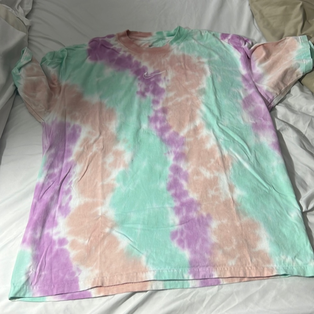 Nike Tee
